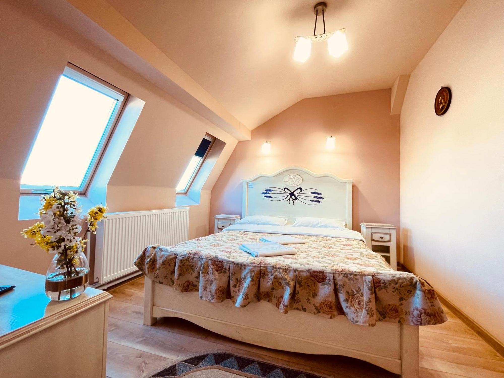 Leaganul Bucovinei Guest House Suceava Habitación foto