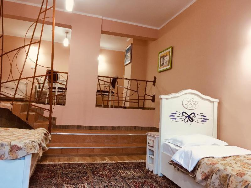 Leaganul Bucovinei Guest House Suceava Habitación foto