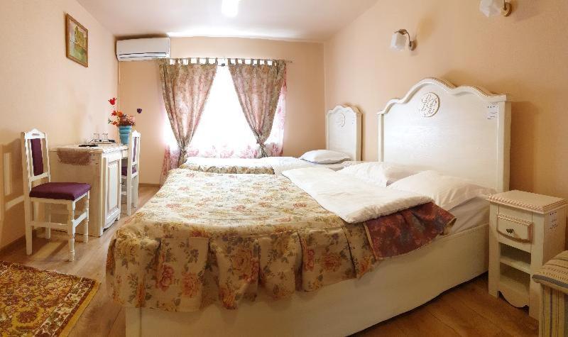 Leaganul Bucovinei Guest House Suceava Habitación foto